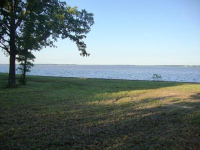 1703 Fox Hollow