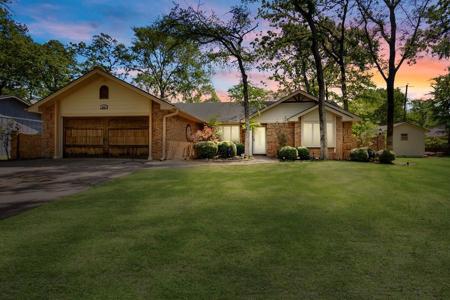 223 Enchanted Dr