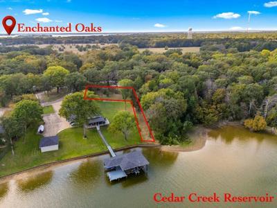 192 First Oak Dr