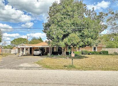 2307 Crystal Dr