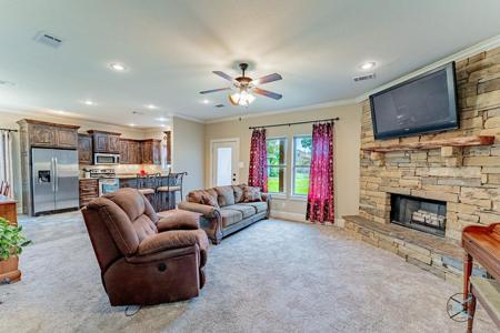 42 Starview Dr