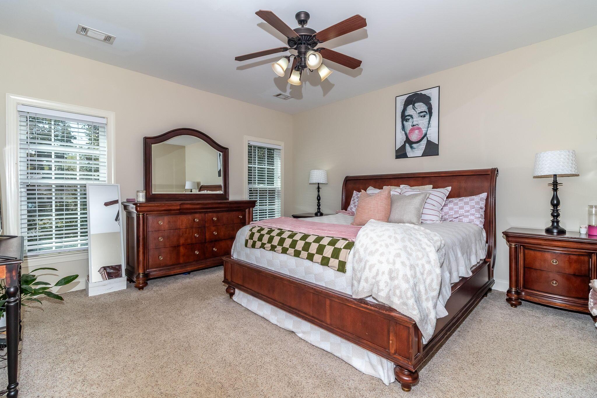 Image 3: 46-web-or-mls-1025 PLANTATION LN. &copy;-1521