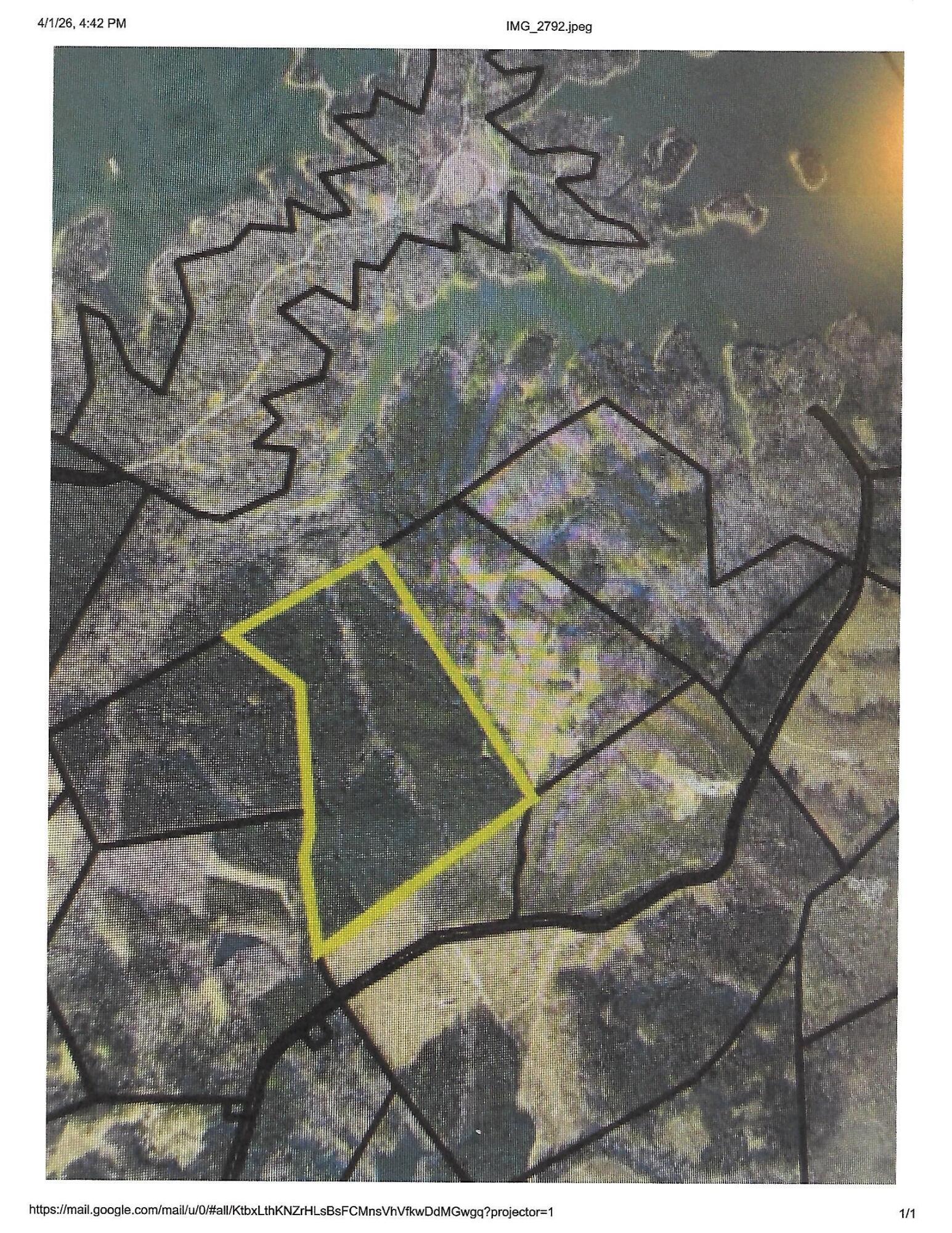 Image 2: 139 Acres with Lake