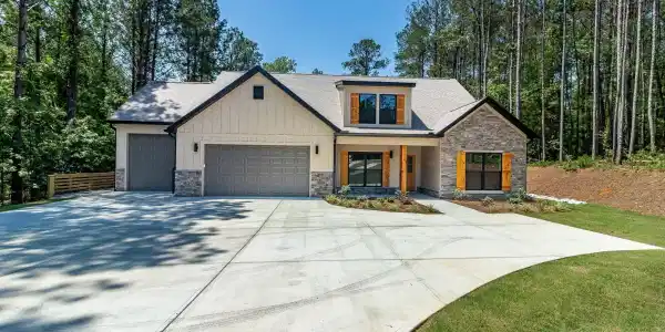 1036 Longleaf Way