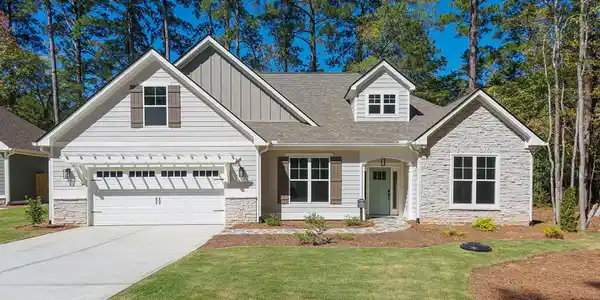 402 Sawgrass Cove