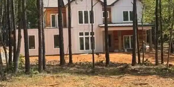 1042 Landing Loop