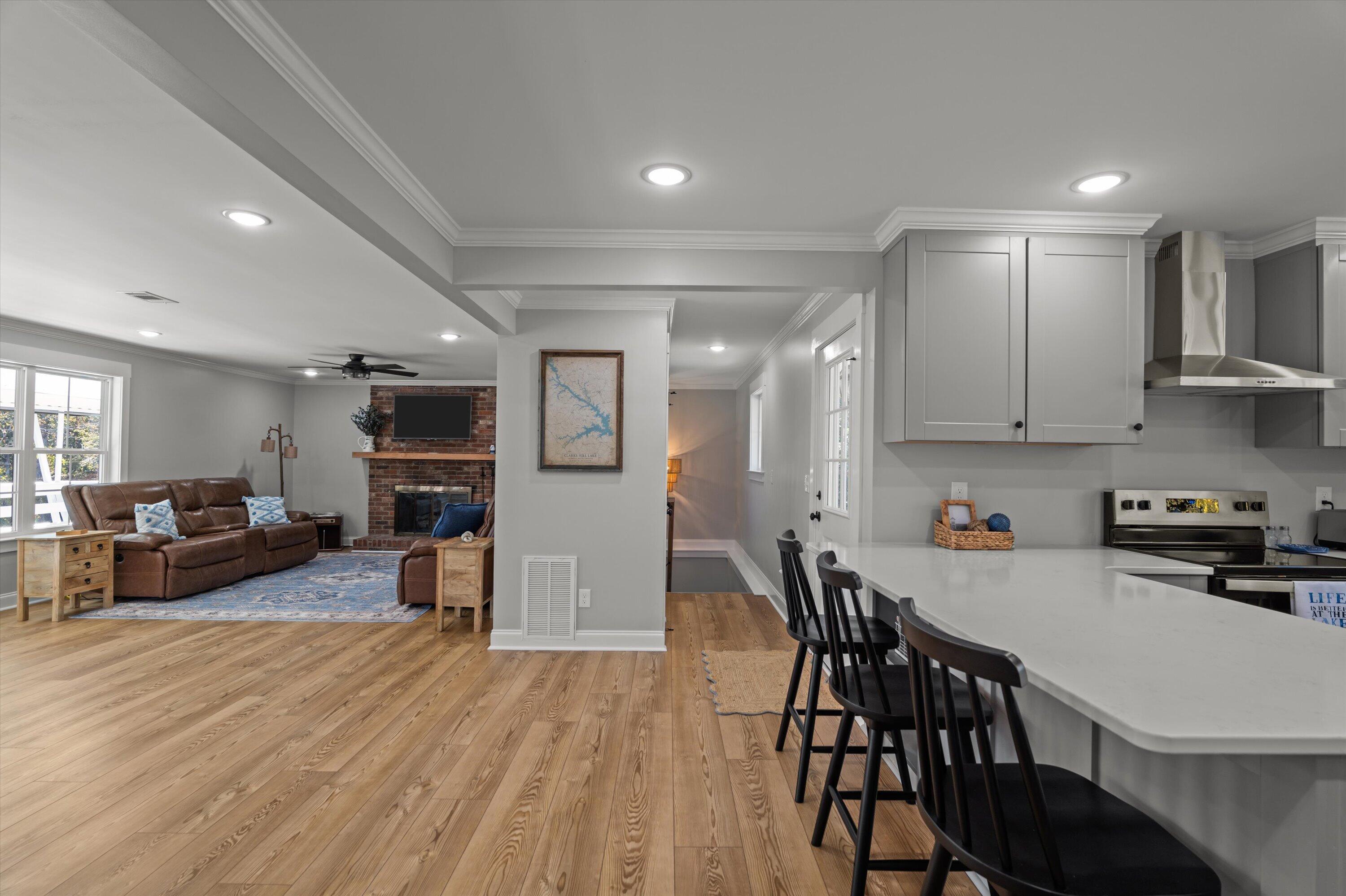 Image 4: 51-P1403829