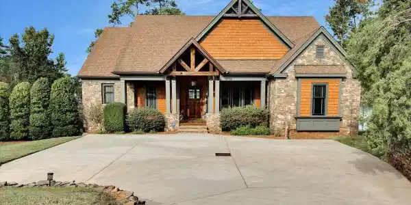 207 Breckenridge Lane