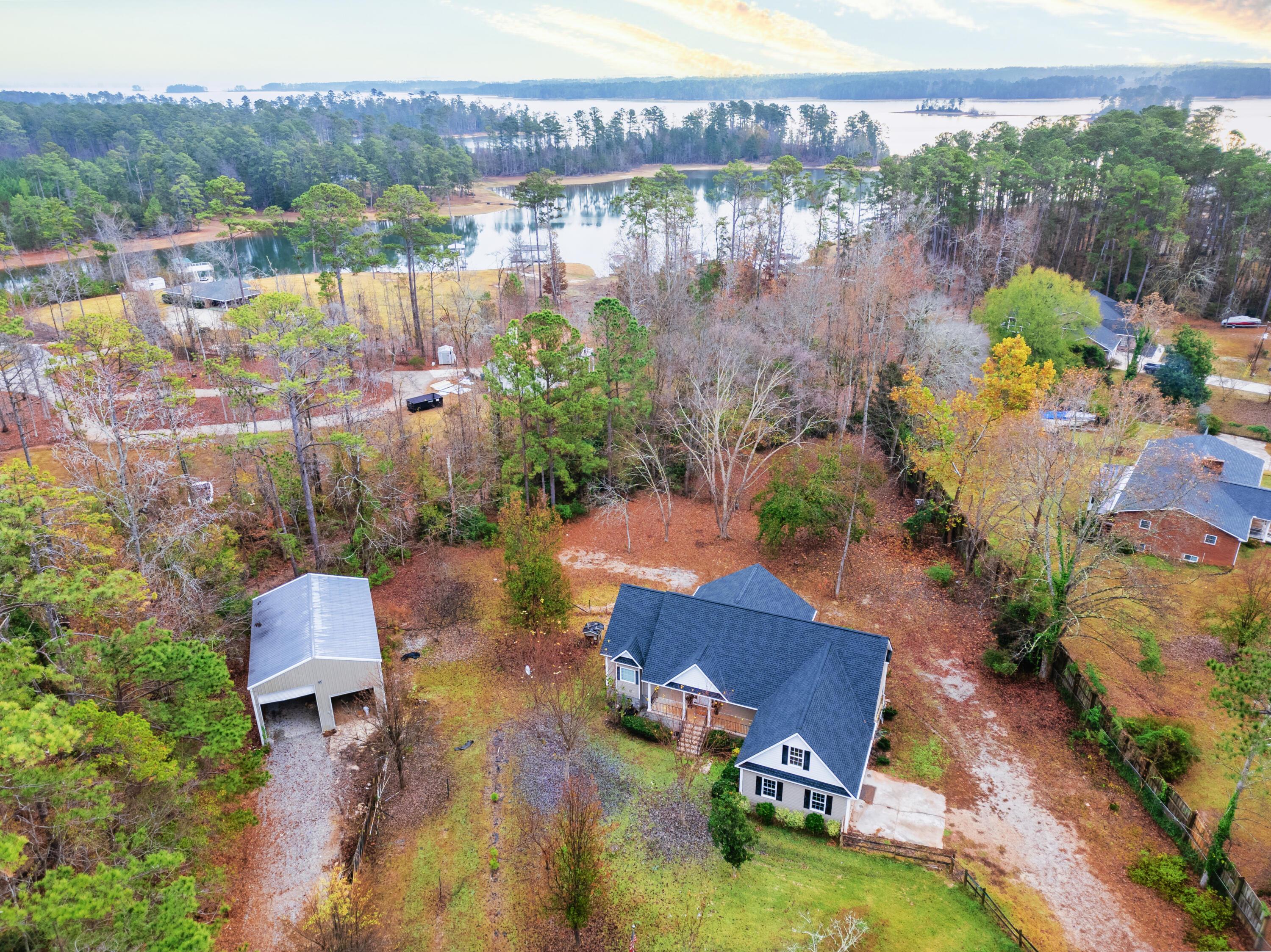 Image 2: 4121PineRidgeRd-4