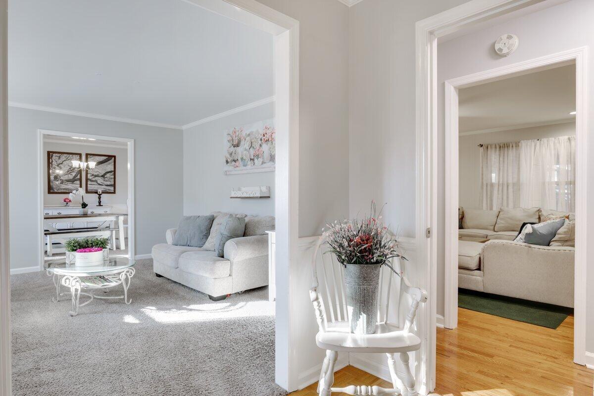 Image 1: Campbellton Dr