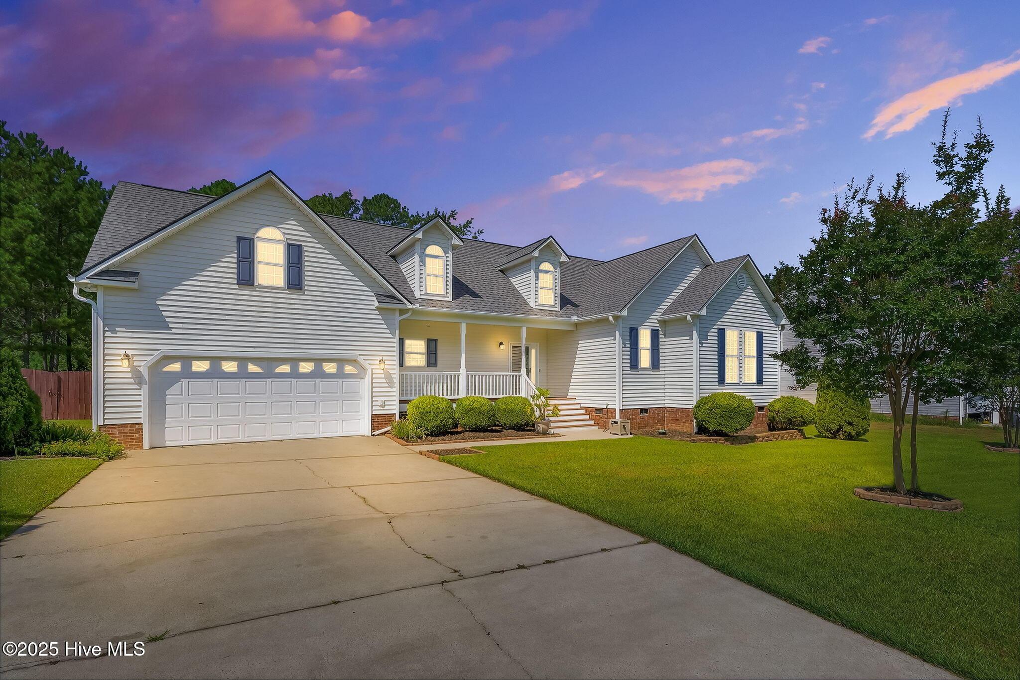 Image 1: 1-web-or-mls-P1520876-D2D