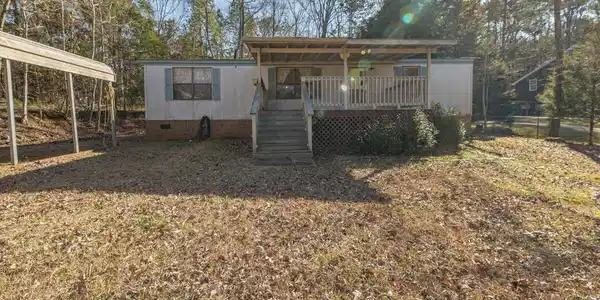 7412 Lakeside Drive