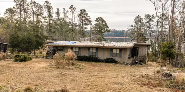 1703 White Oak Road