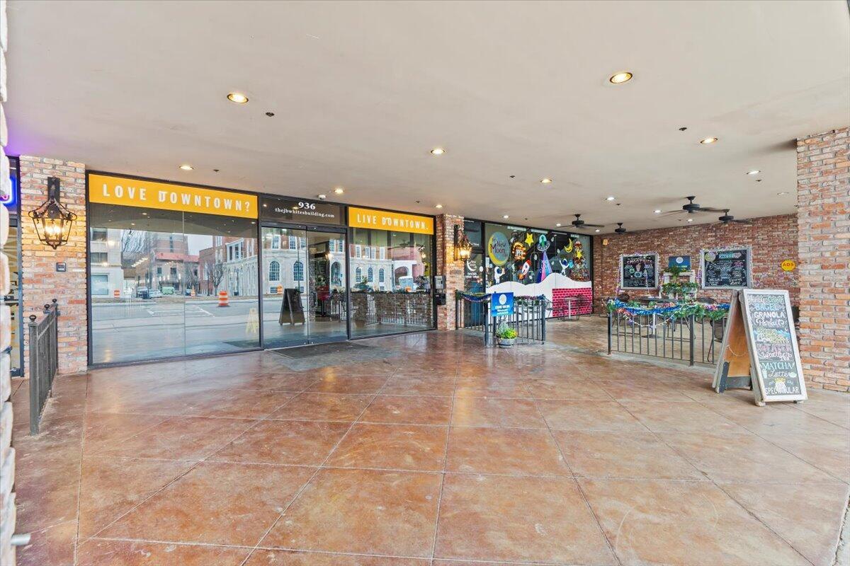 Image 4: 04-Front of Building