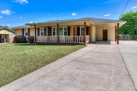 2405 Ponderosa Drive