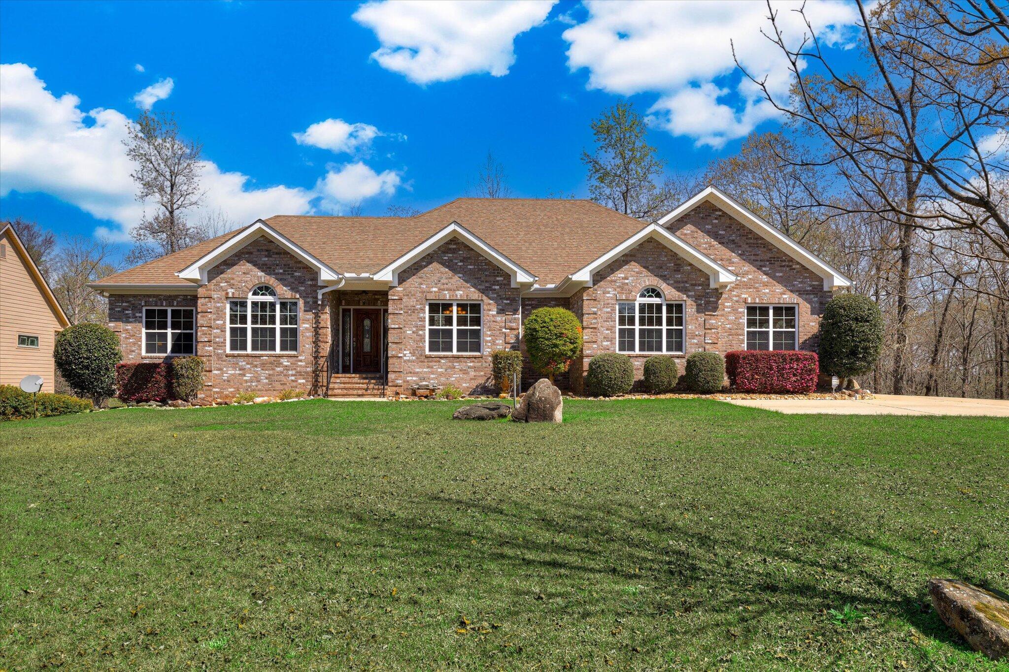 Image 1: 1071 Outrigger Dr