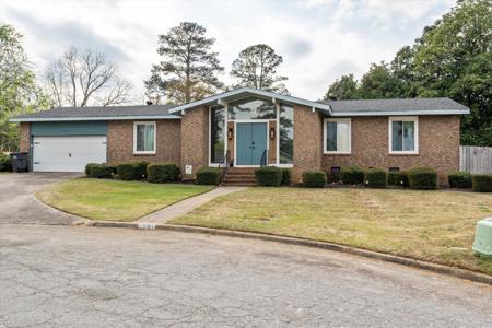 2518 E Springwood Court