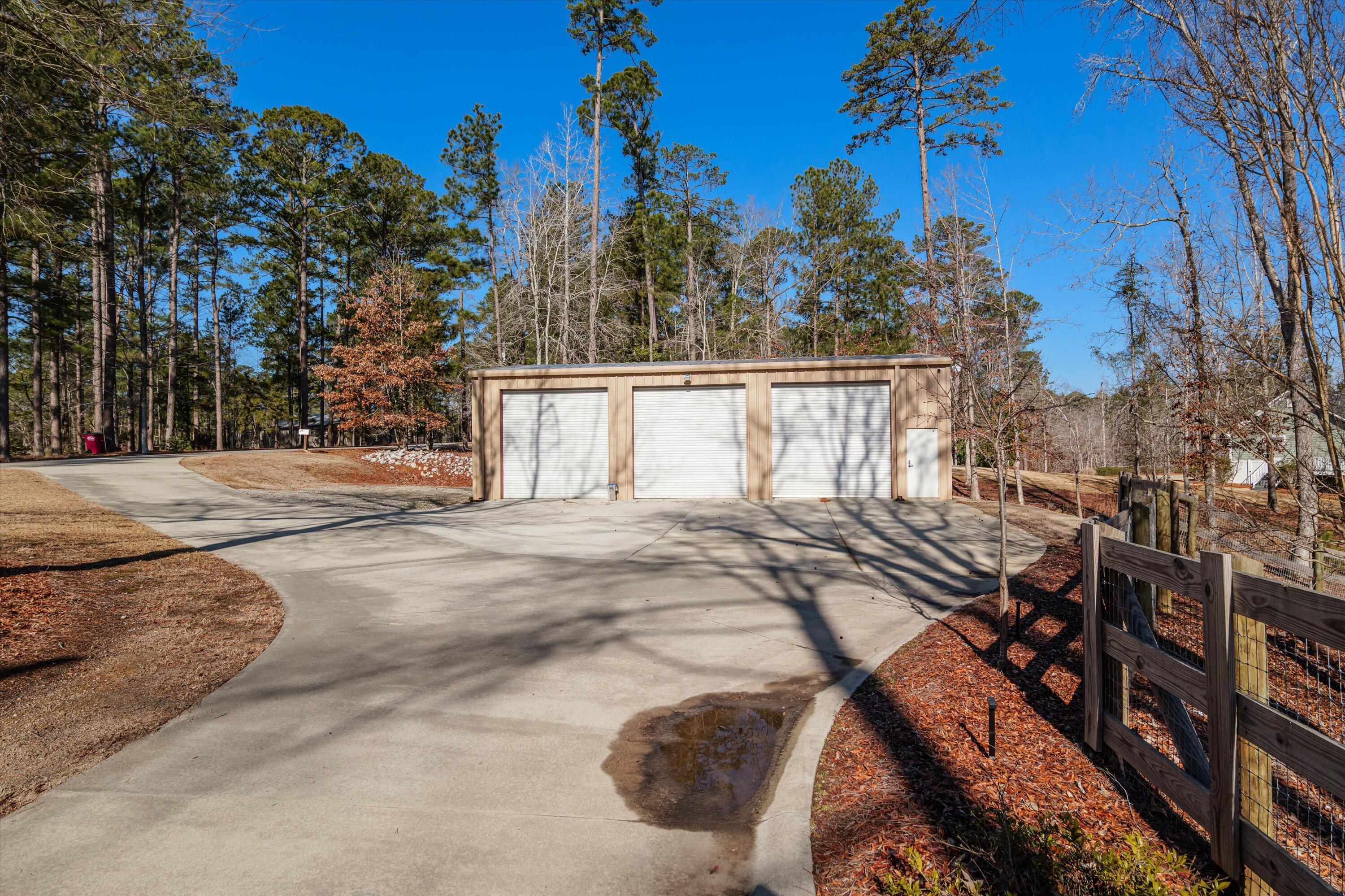 Image 4: 05-1172 Pawnee Dr_Carlee Milburn, Realto