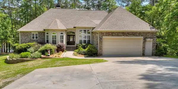 209 Apple Lane