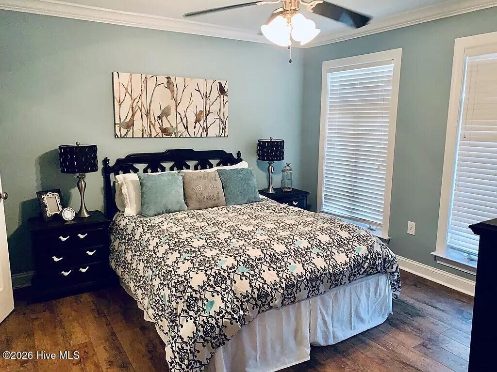 Image 2: bedroom 1