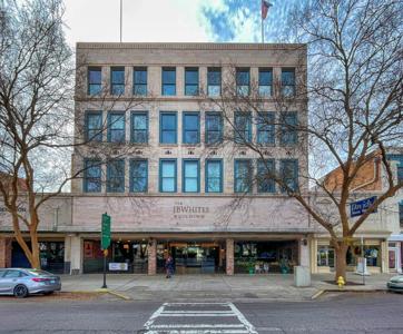 936 Broad Street Unit 211
