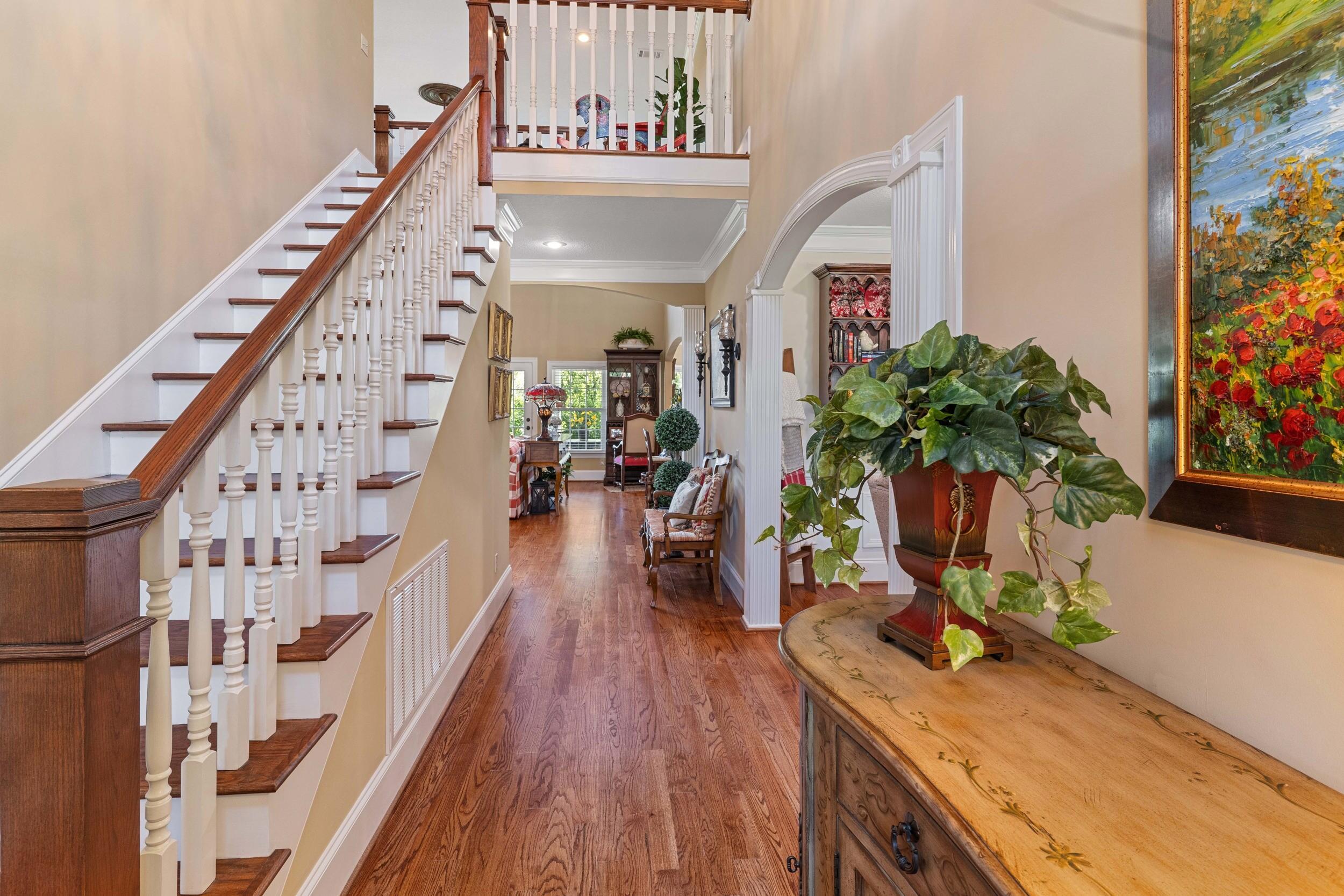 Image 4: 09_10_25 1003 mohawk dr9