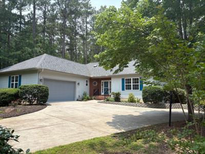 405 Sawgrass Cv