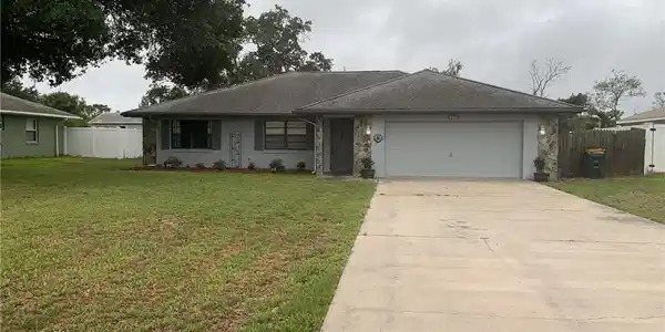 124 NW Cumquat Road