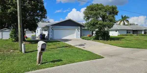 126 citrus Road NE