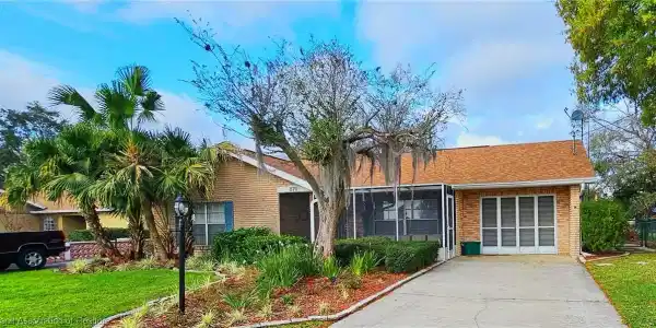 872 Peachtree Drive