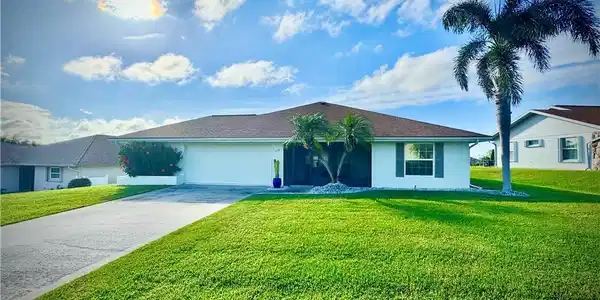 118 Brentwood Drive N