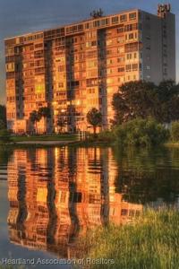 2131 Lakeview Drive