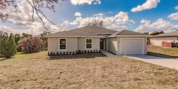 54 Lake Henry Drive