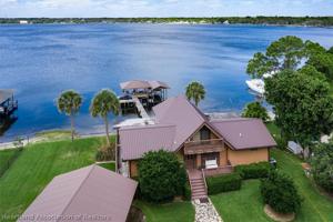 3121 Lakeview Drive