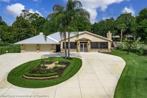 3660 Lakeview Drive