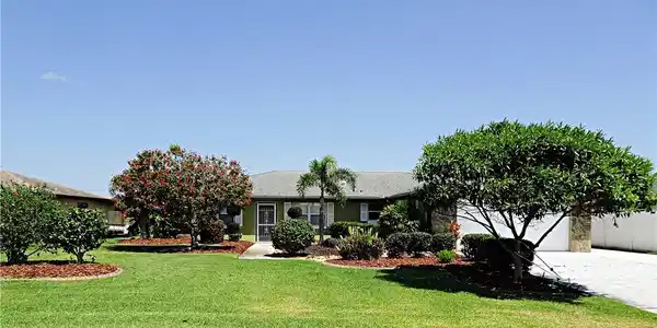 264 Cumquat Road NE