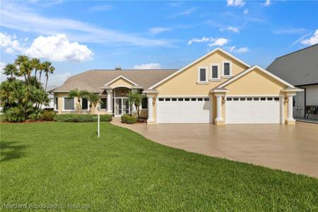 167 South Bear Pointe Drive