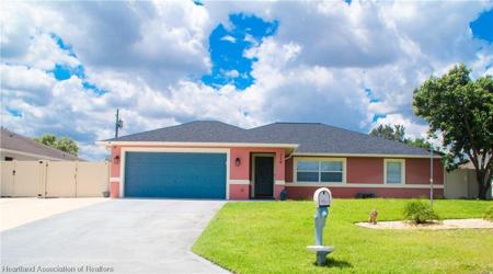 116 Loquat Road NW
