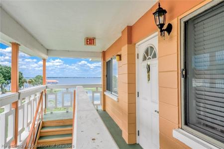 2113 Lakeview Drive