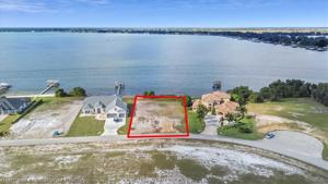 510 Sunset Pointe Drive