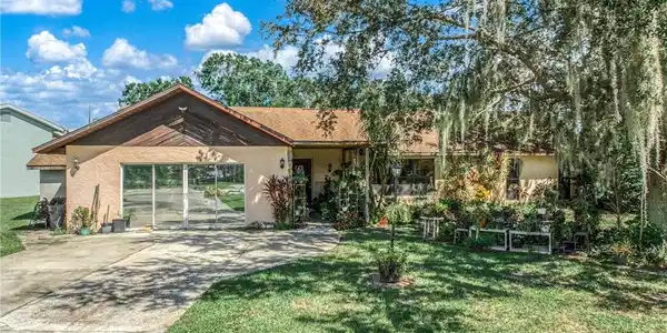 714 Lake Blue Drive