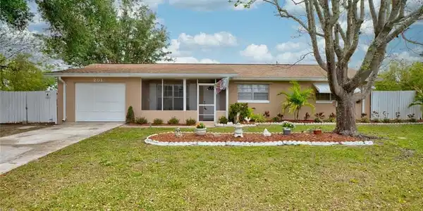 251 Grape Road NW