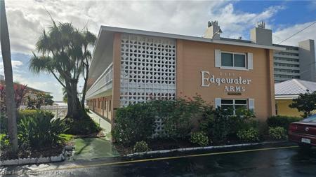 2113 Lakeview Drive