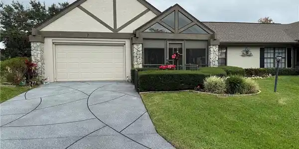 2 Maplewood Court