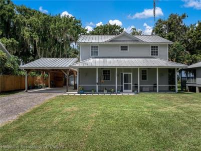 1519 Heron Drive N