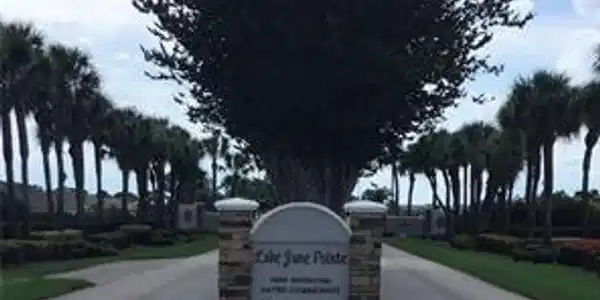 547 Sunset Pointe Drive