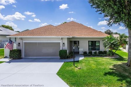 17 Acacia Court N