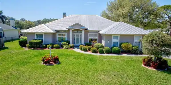 12 Diamond Bay Drive