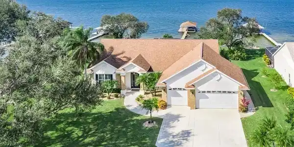 616 Sunset Pointe Drive