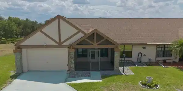 7 Maplewood Court